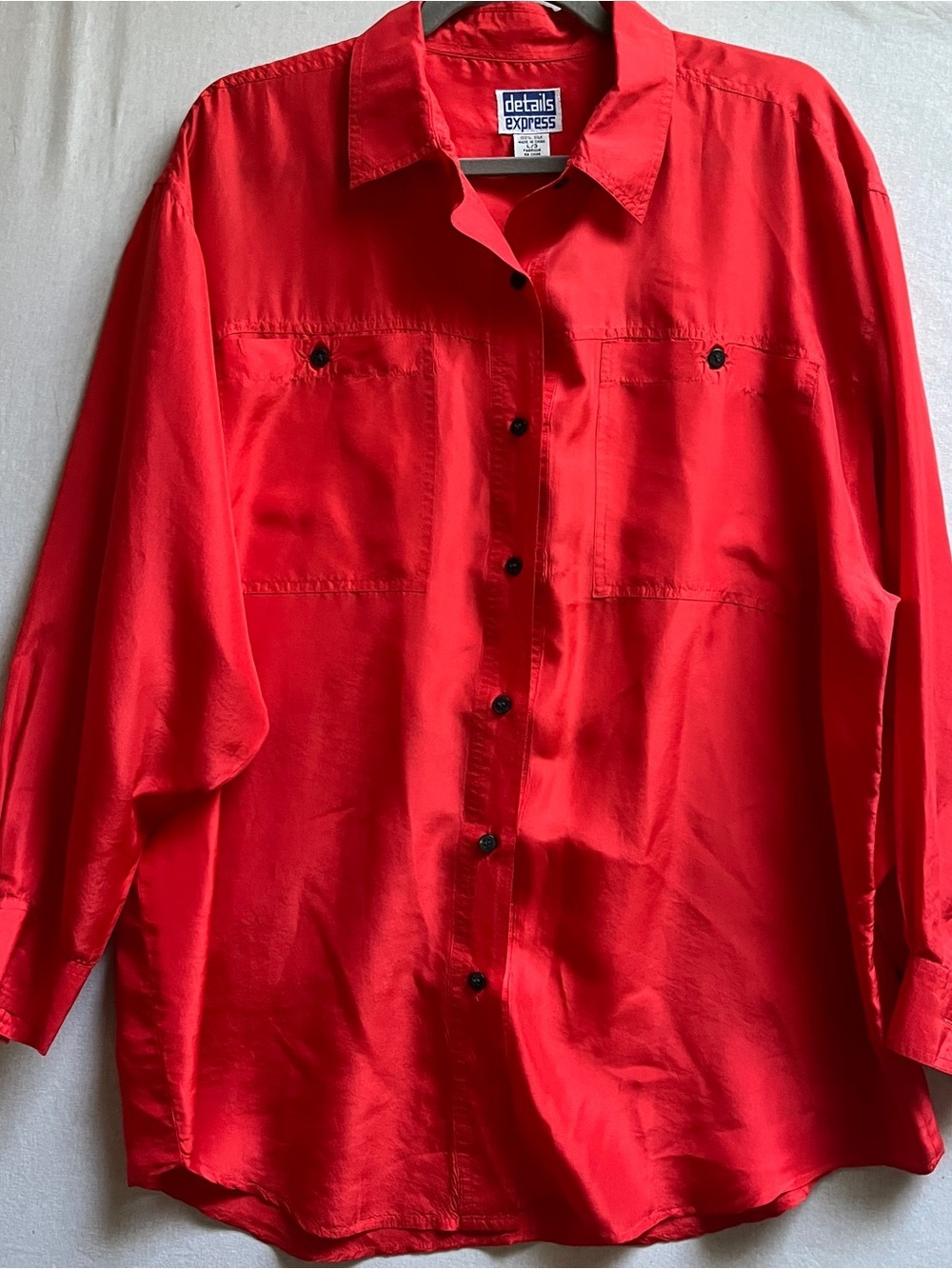 Details Express 100% Silk Red Button-Up Long-Sleeve Shirt L - Oversized